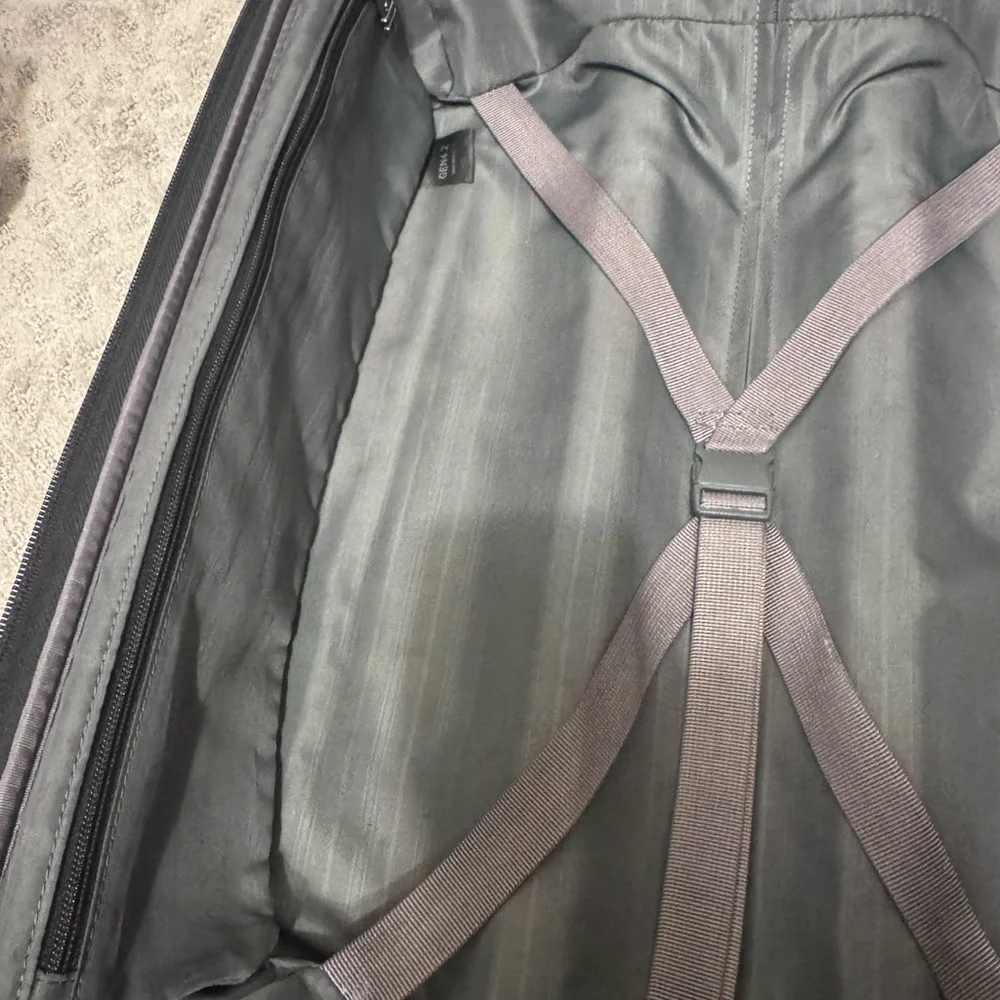 Tumi Gen 4.2 Short Trip Expandable 4 Wheel Packing Case Continental